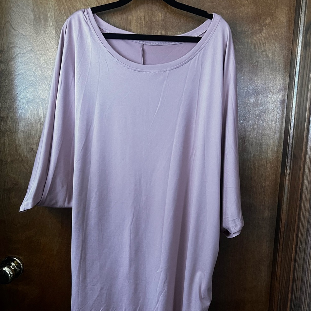 Elegant Mauve/ pink Women's Top with openings in the sleeve!  New